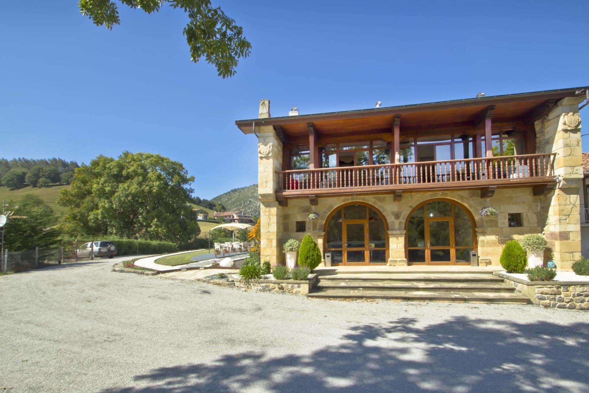 Villa Arce Hotel Puente Viesgo Extérieur photo